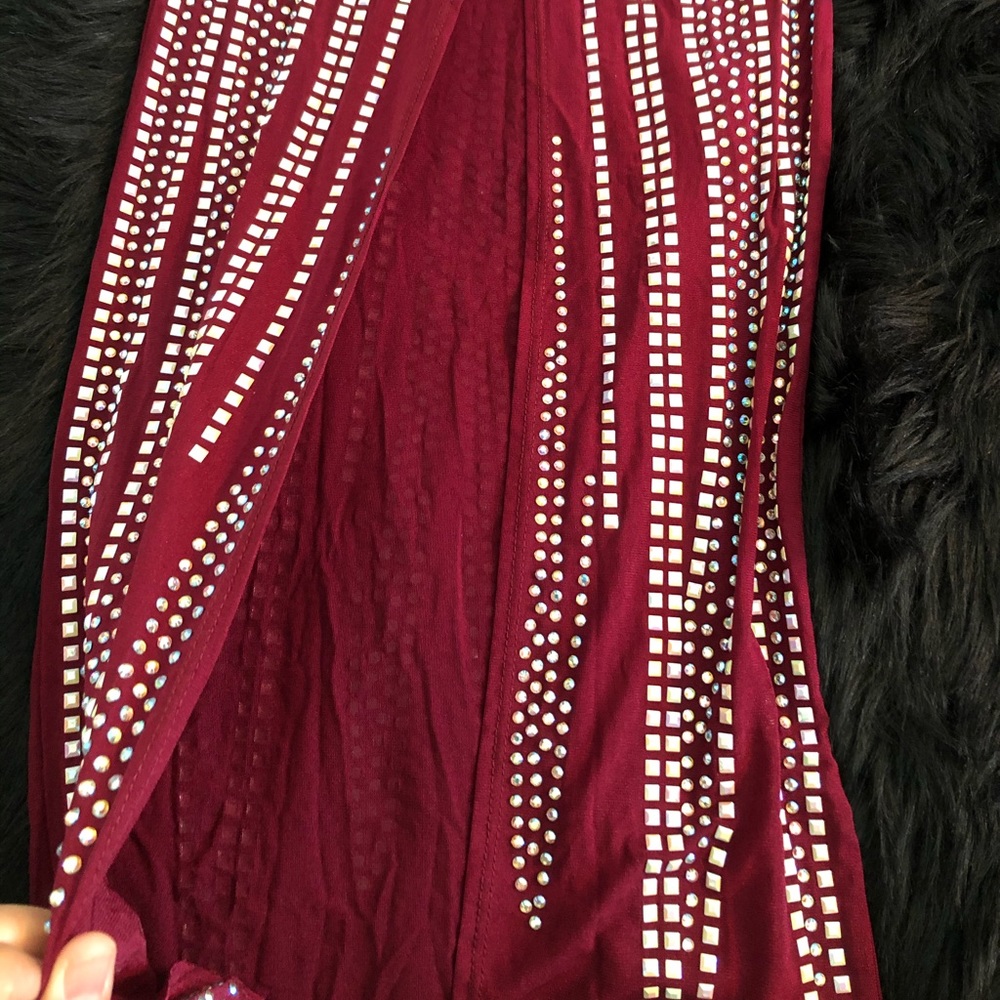 Gown - Picture 7 of 7